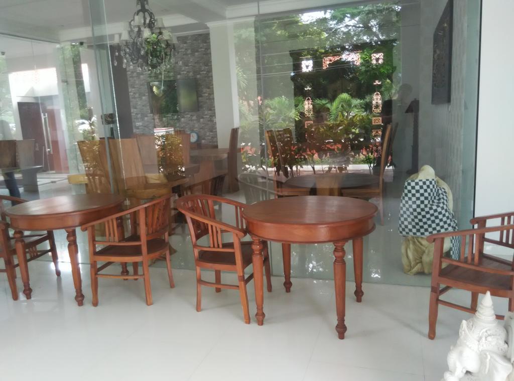 Wahyu Dana Hotel Buleleng  Екстер'єр фото